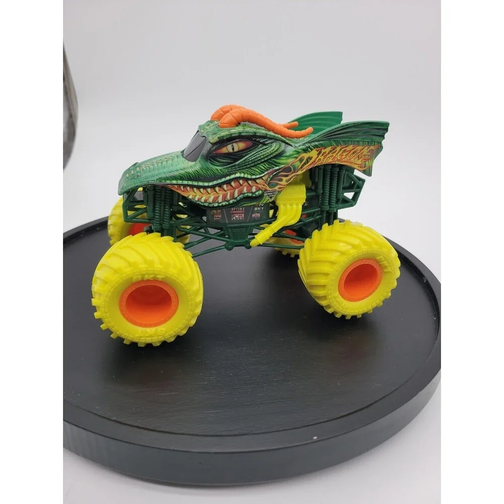 Monster Jam Truck DRAGON  Yellow Tires 2023 The BIG ONE Spin Master 7